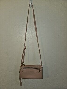 Unbranded Womans Pink Colored Small Purse